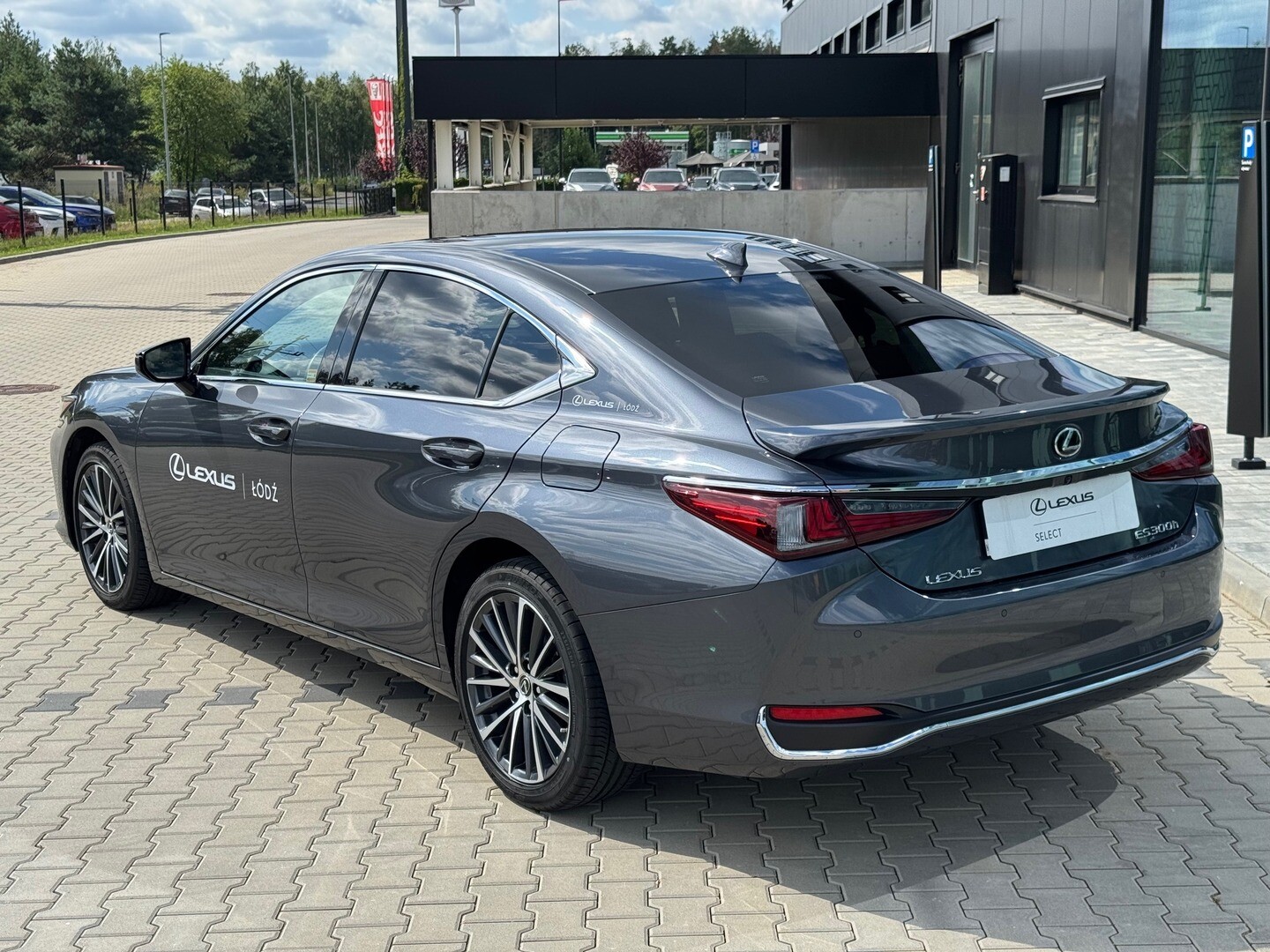 Lexus ES