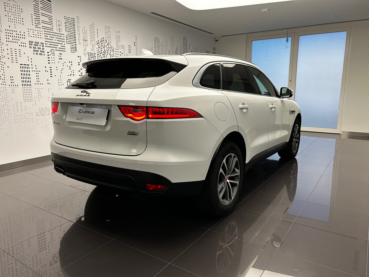 Jaguar F-Pace