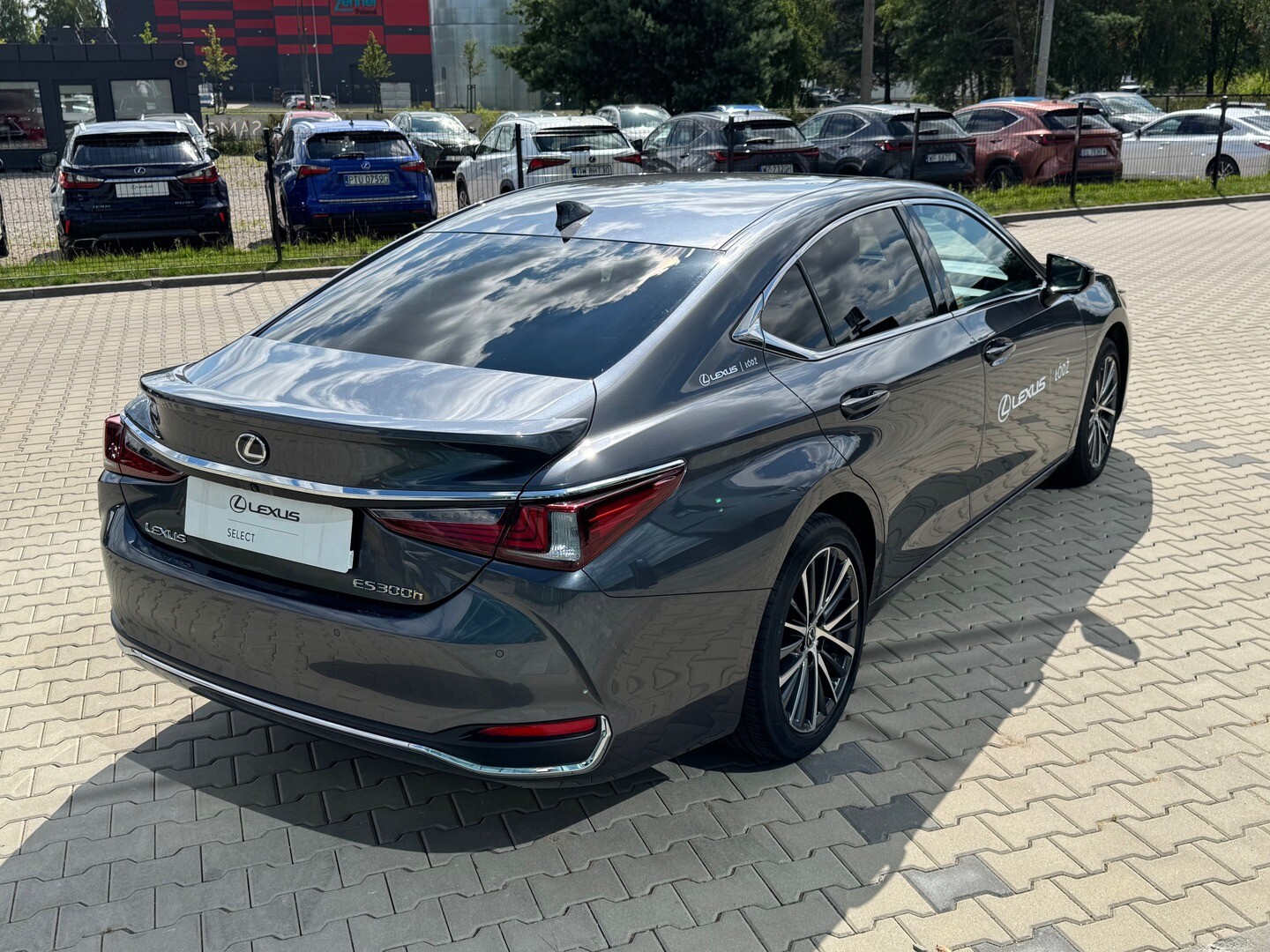 Lexus ES