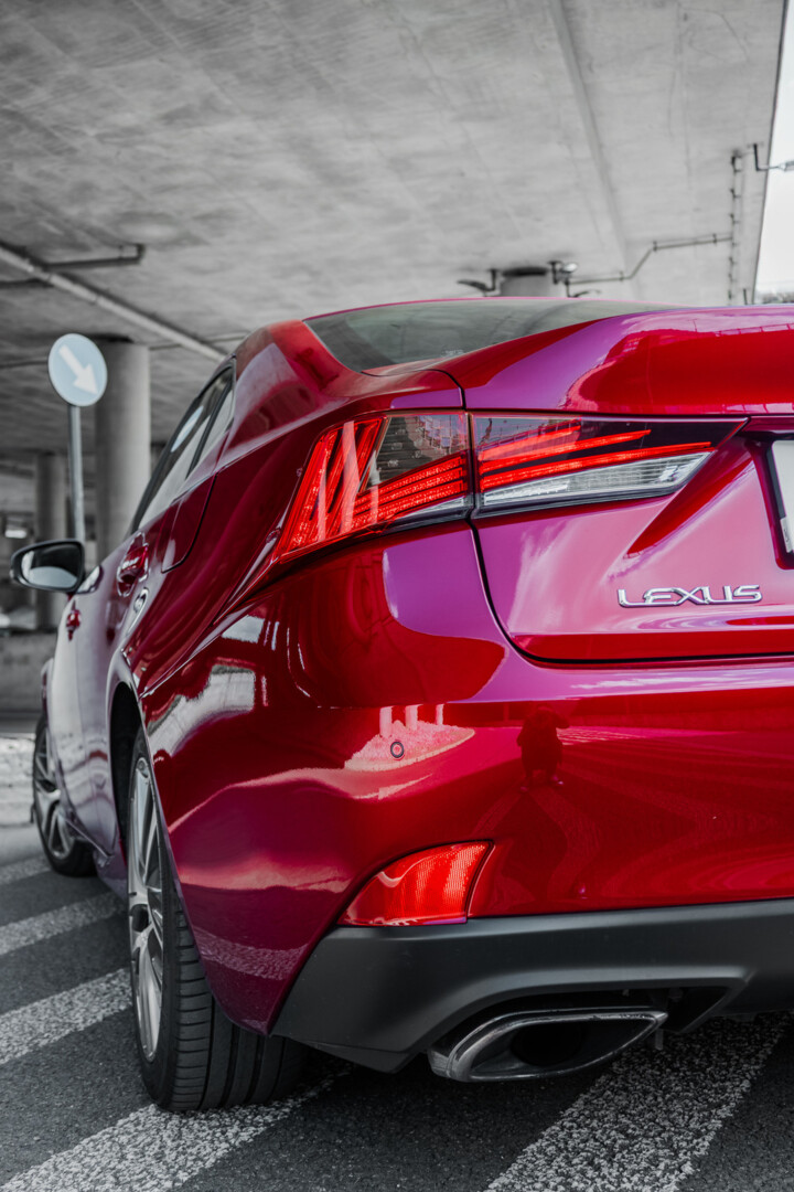 Lexus IS