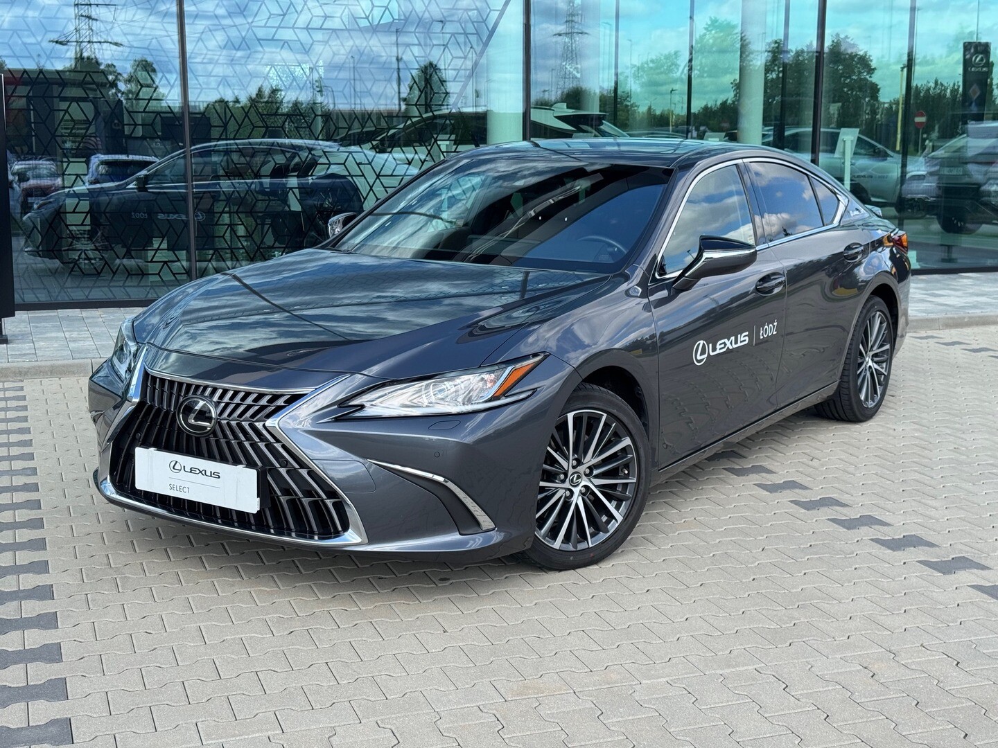 Lexus ES