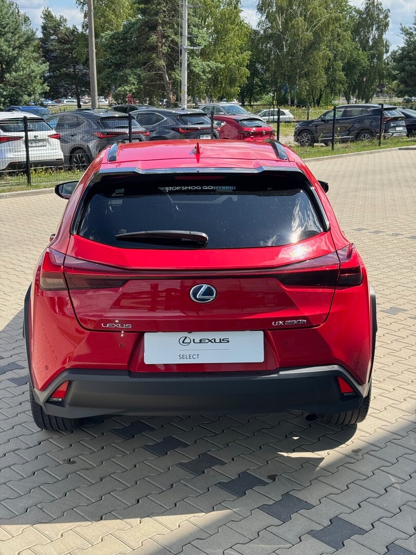 Lexus UX