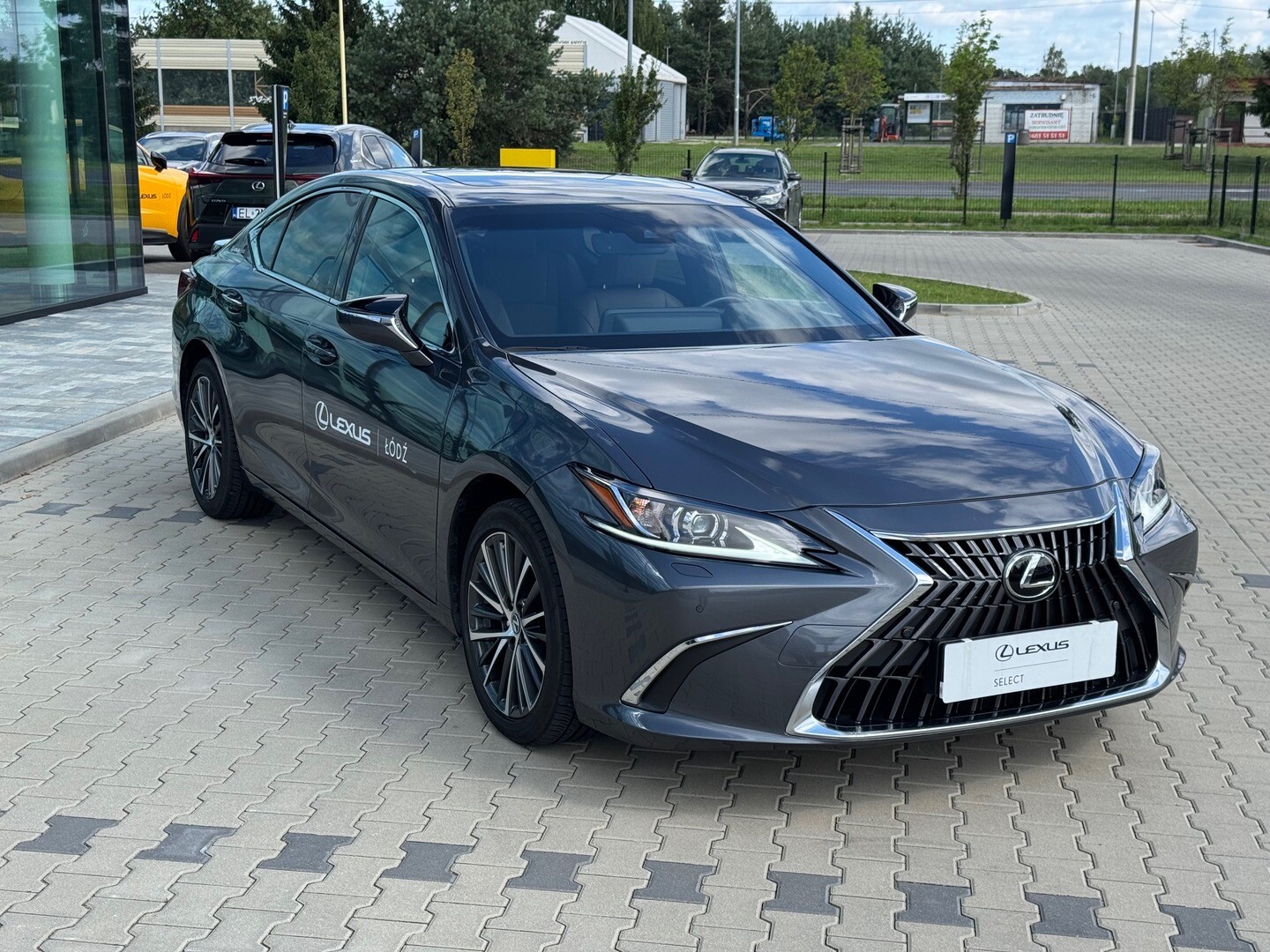 Lexus ES