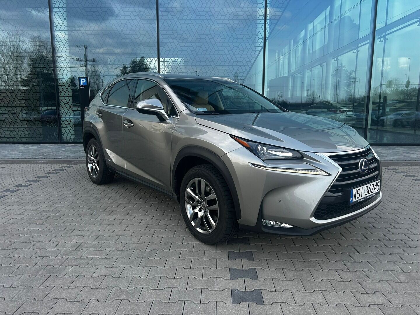 Lexus NX