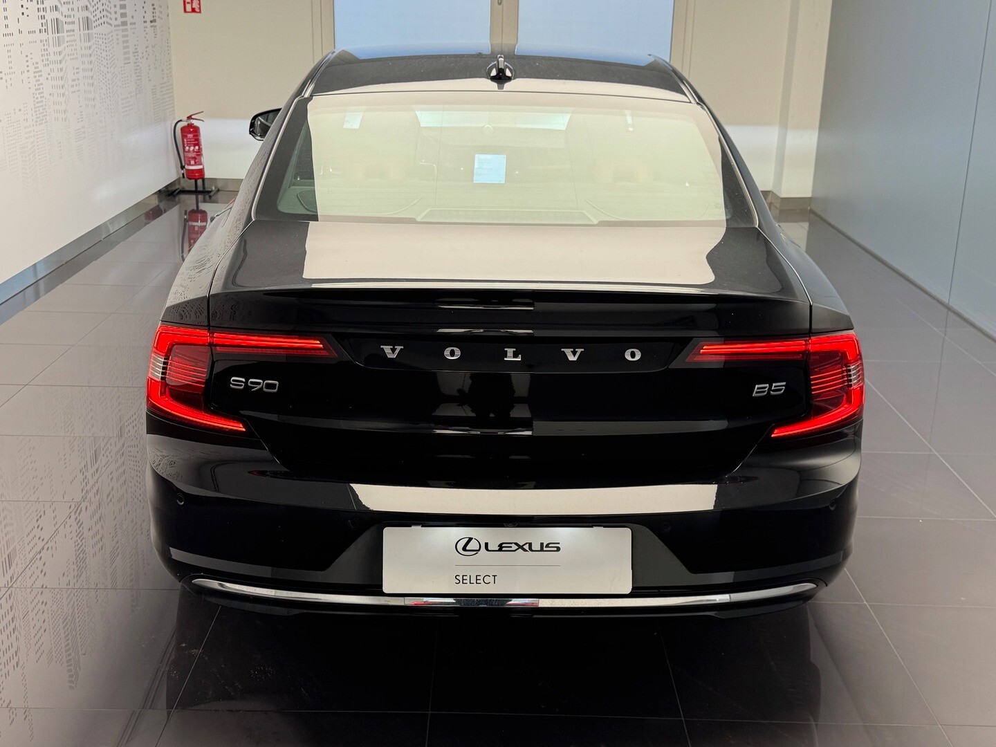 Volvo S90