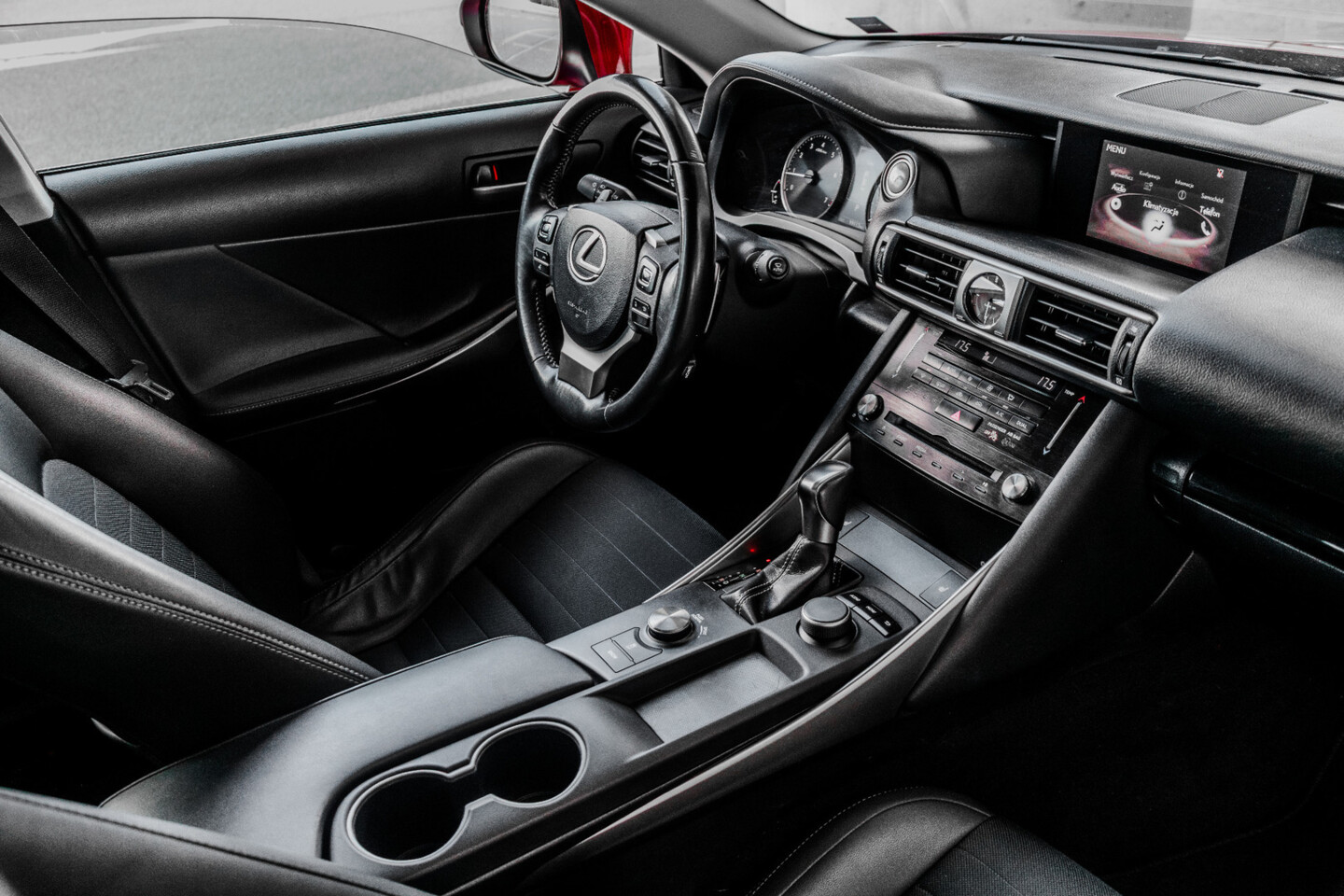 Lexus IS