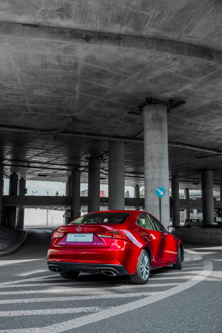 Lexus IS